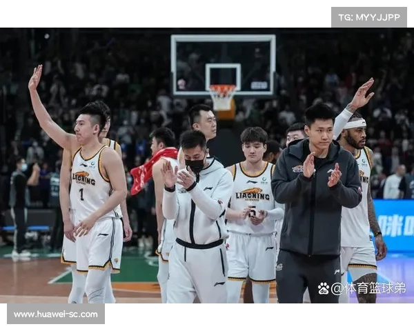 中国男篮备战淘汰赛积极针对韩国队进行快速折返跑训练强化体能储备